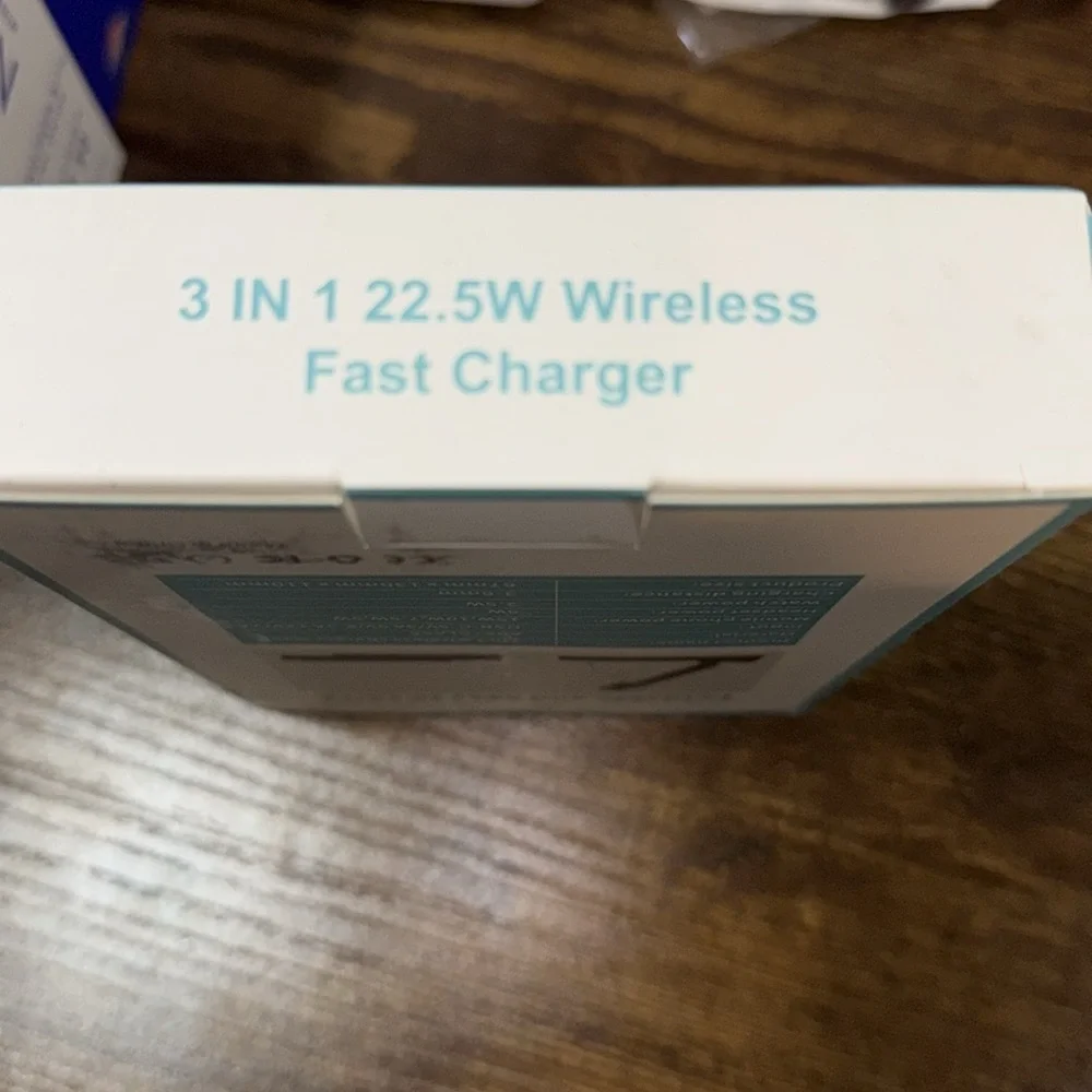 3 in one fast wireless charger for phone applewatch and airpods all in one NWT